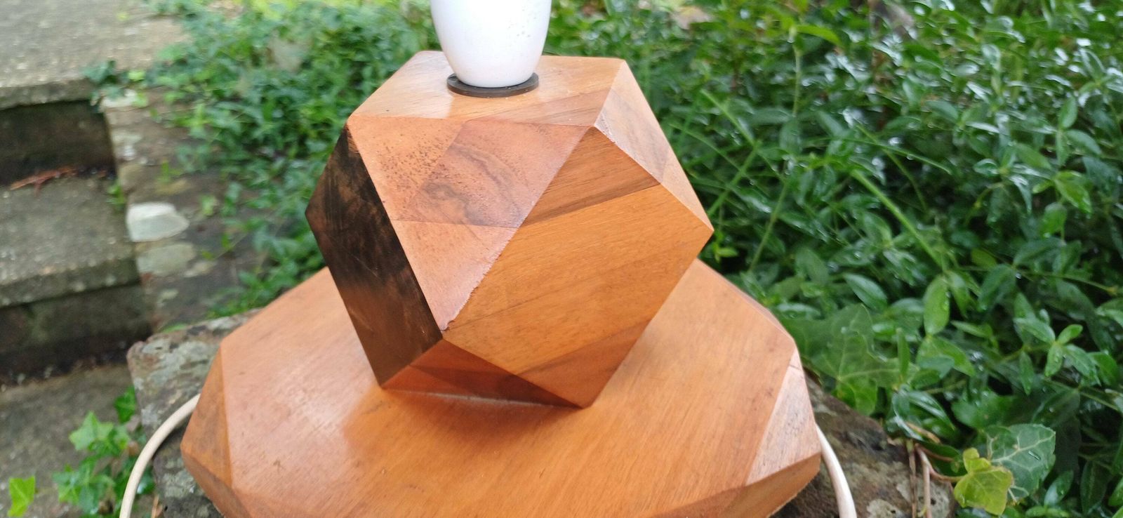 Superb Art Deco Table Lamp Of High Quality Different Blocks Of Wood Tetradecagon Diamond. photo furniture