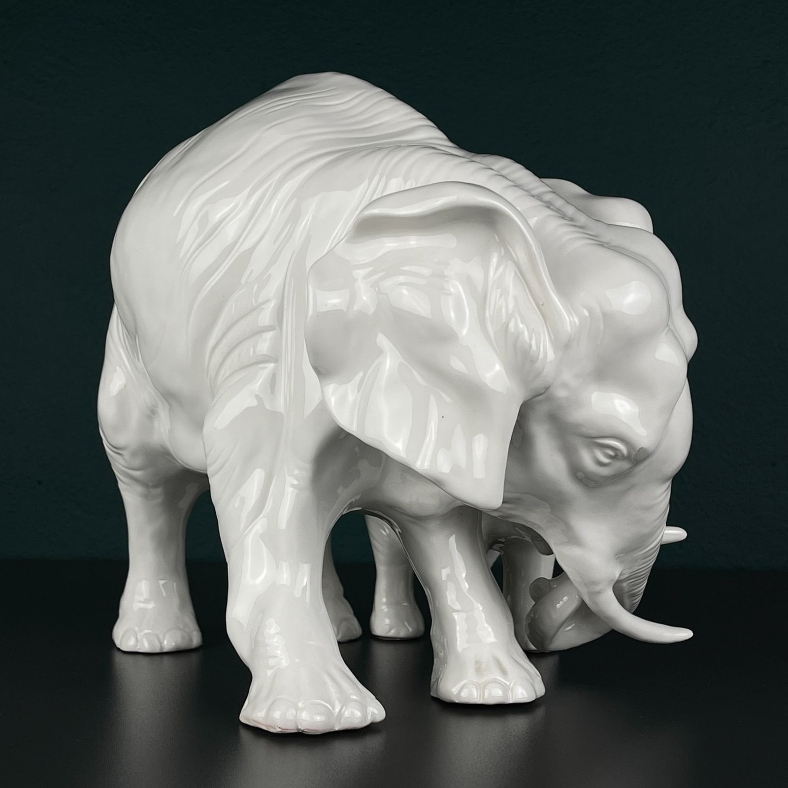 White Porcelain Figurine Elephant And Baby By Artepiu Este, Italy 1990s photo vintage