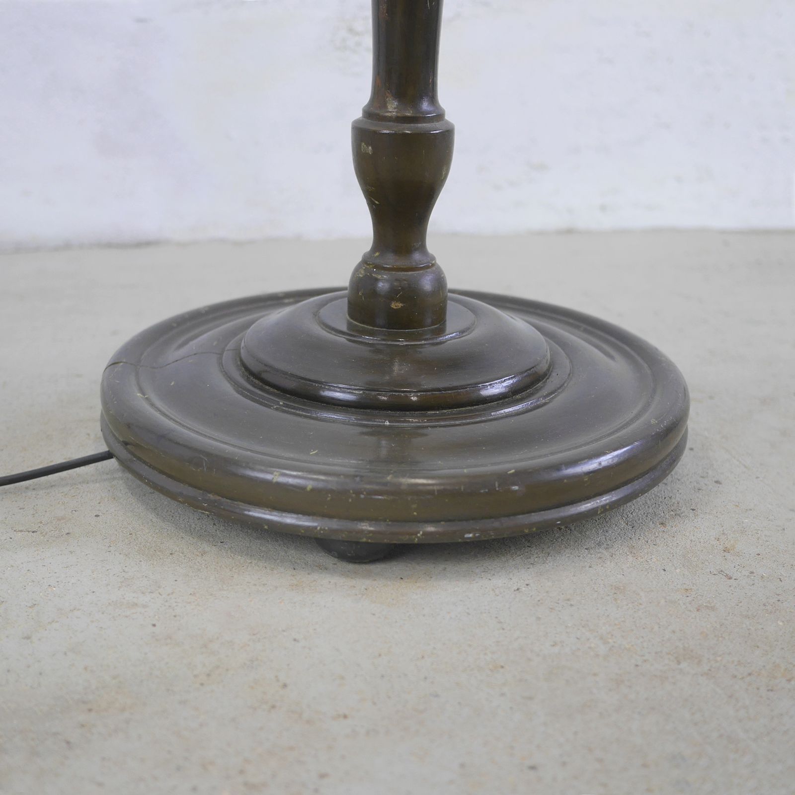 photo for sale Antique Early 20th Century Chinoiserie Carved Painted Wood Standard Lamp #102516