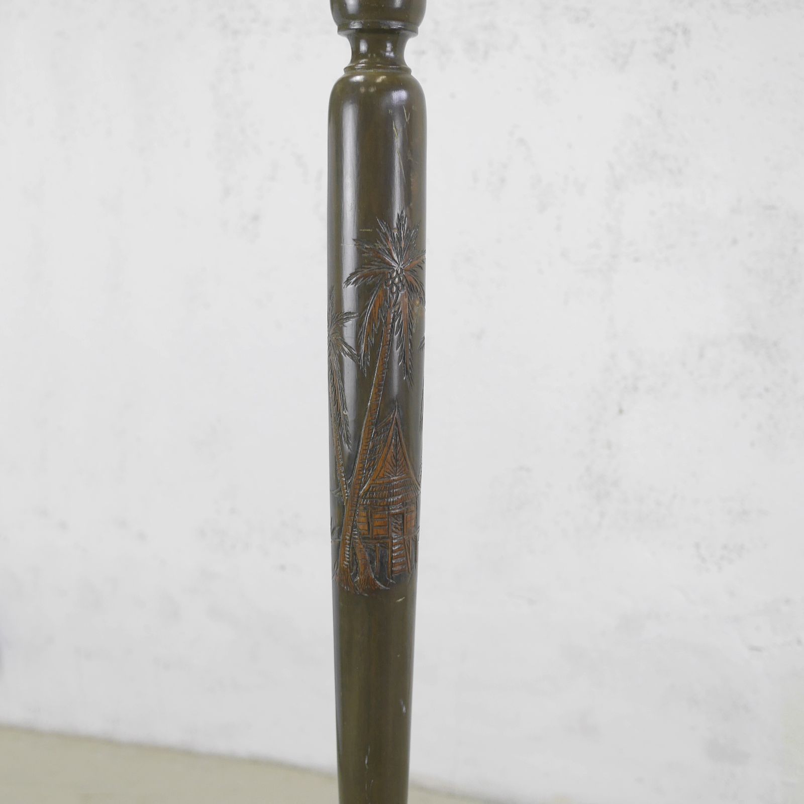 photo vinterior Antique Early 20th Century Chinoiserie Carved Painted Wood Standard Lamp #102516