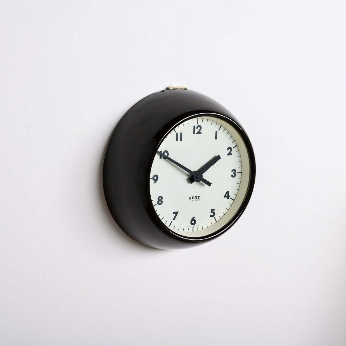 Rare Extra Small Vintage Bakelite Wall Clock By Gent Of Leicester   Ig221303n photo buy