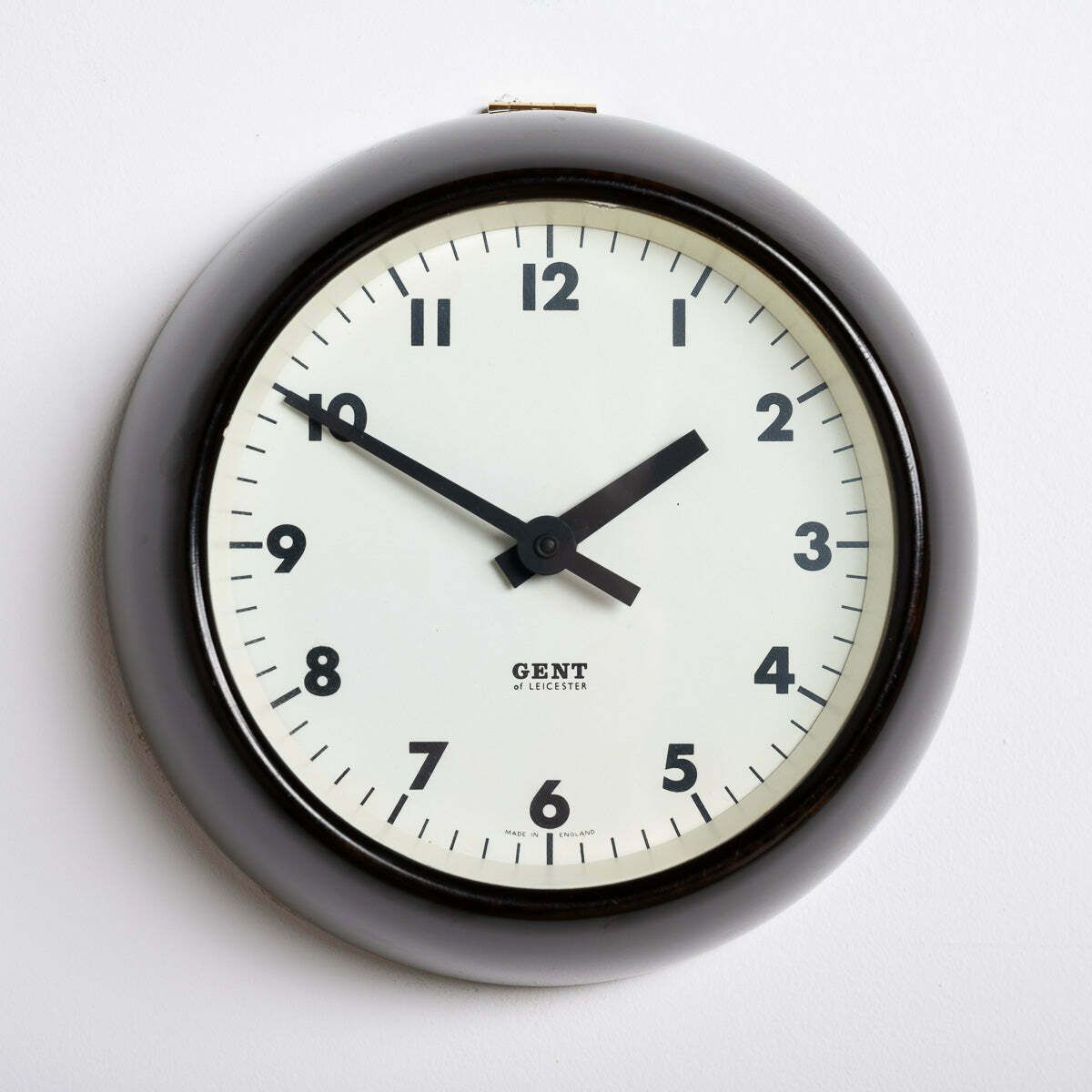 Home Decor Rare Extra Small Vintage Bakelite Wall Clock By Gent Of Leicester   Ig221303n photo