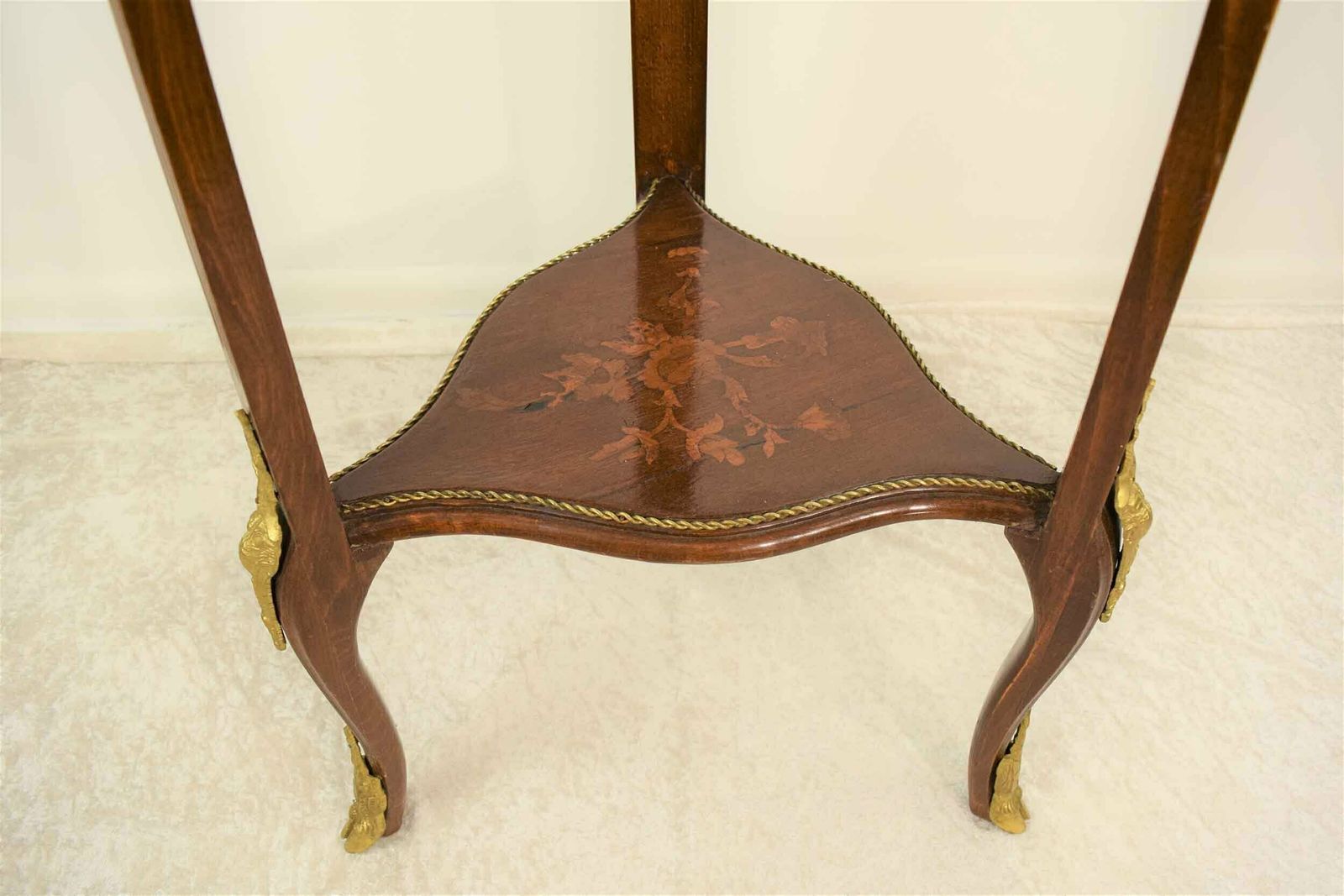 Early 20th Century Mahogany Trefoil Occasional Table photo buy