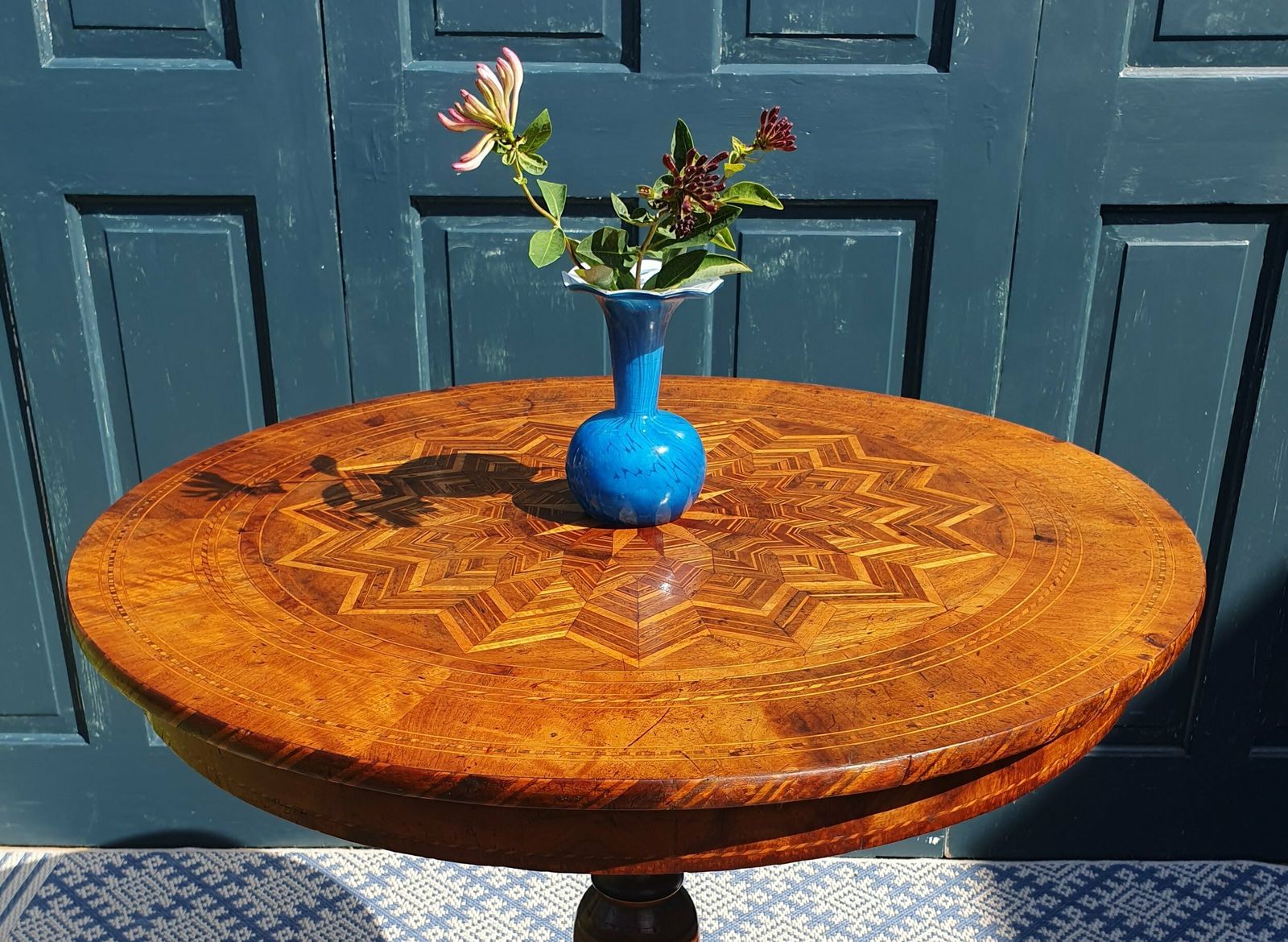 19th Century Italian Walnut Sorrento Occasional Table photo 1785.0