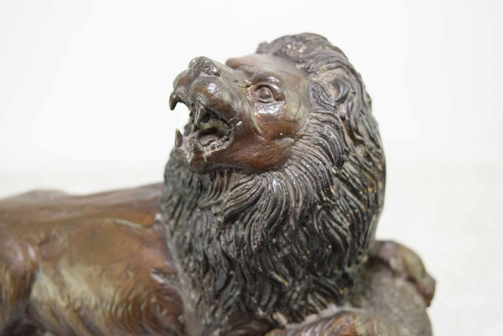 Early 19th Century Bronze Figure Of A Lion With Prey photo vinterior