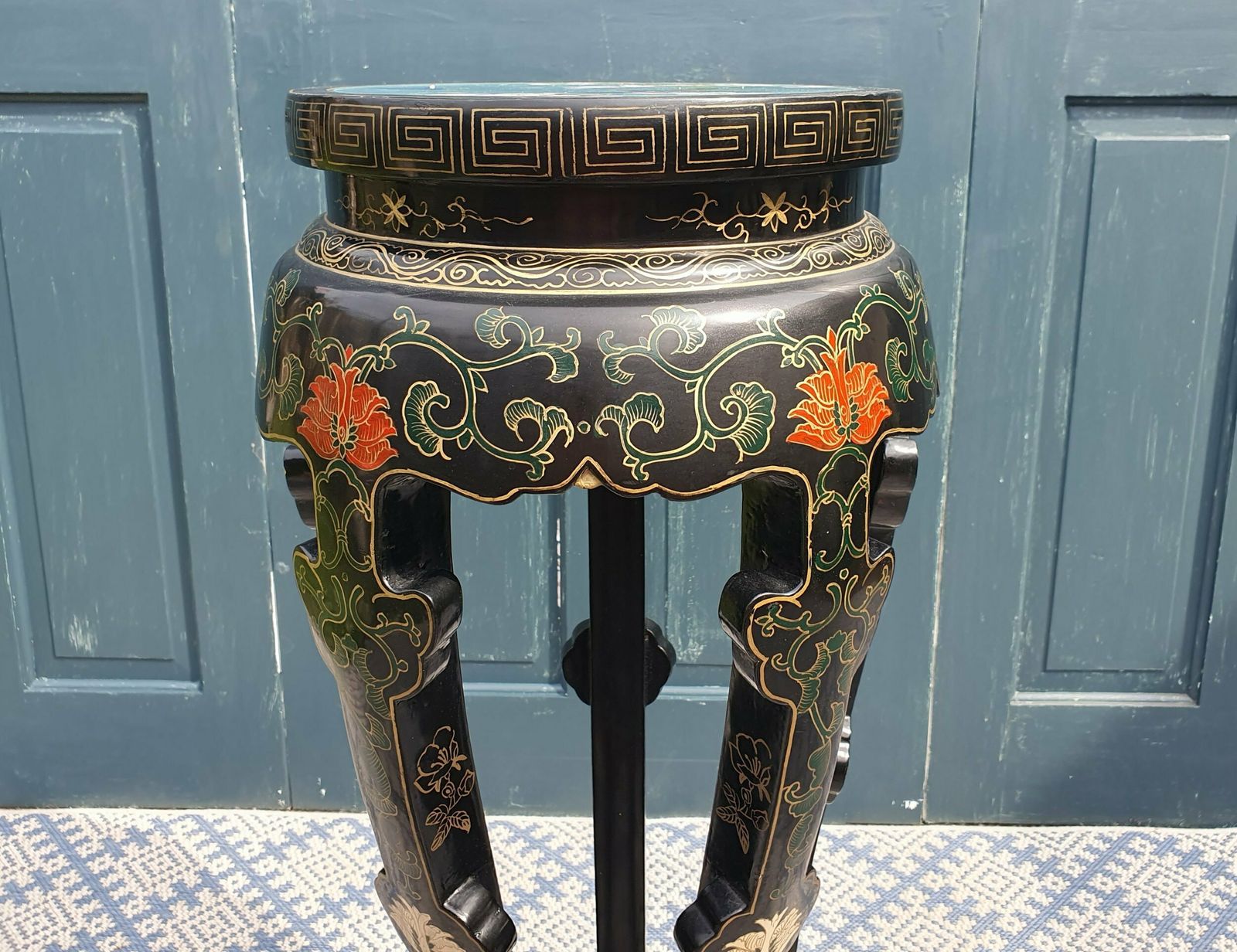 Black Lacquered Chinoiserie Jardiniere Stand With Cloisonne Top photo for sale