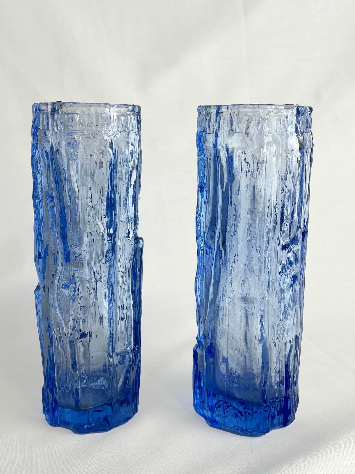 Pair Of Stylish Vintage Ravenhead Ice Blue Bark Effect Vases 1960’s 1970’s, Ice Glass, Collectable, Mid Century Art Glass photo vintage