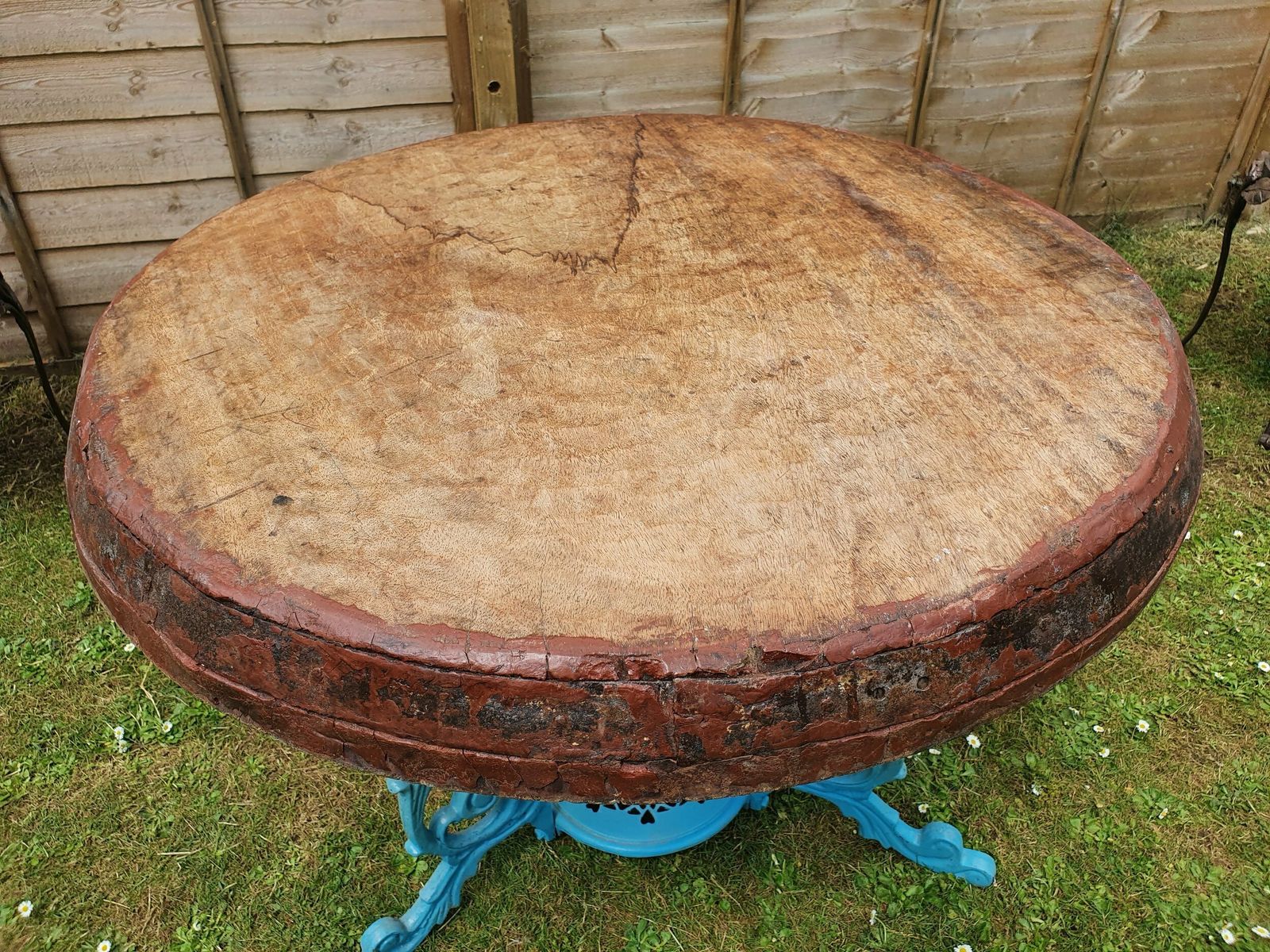 photo furniture Arts And Crafts Style Garden Table