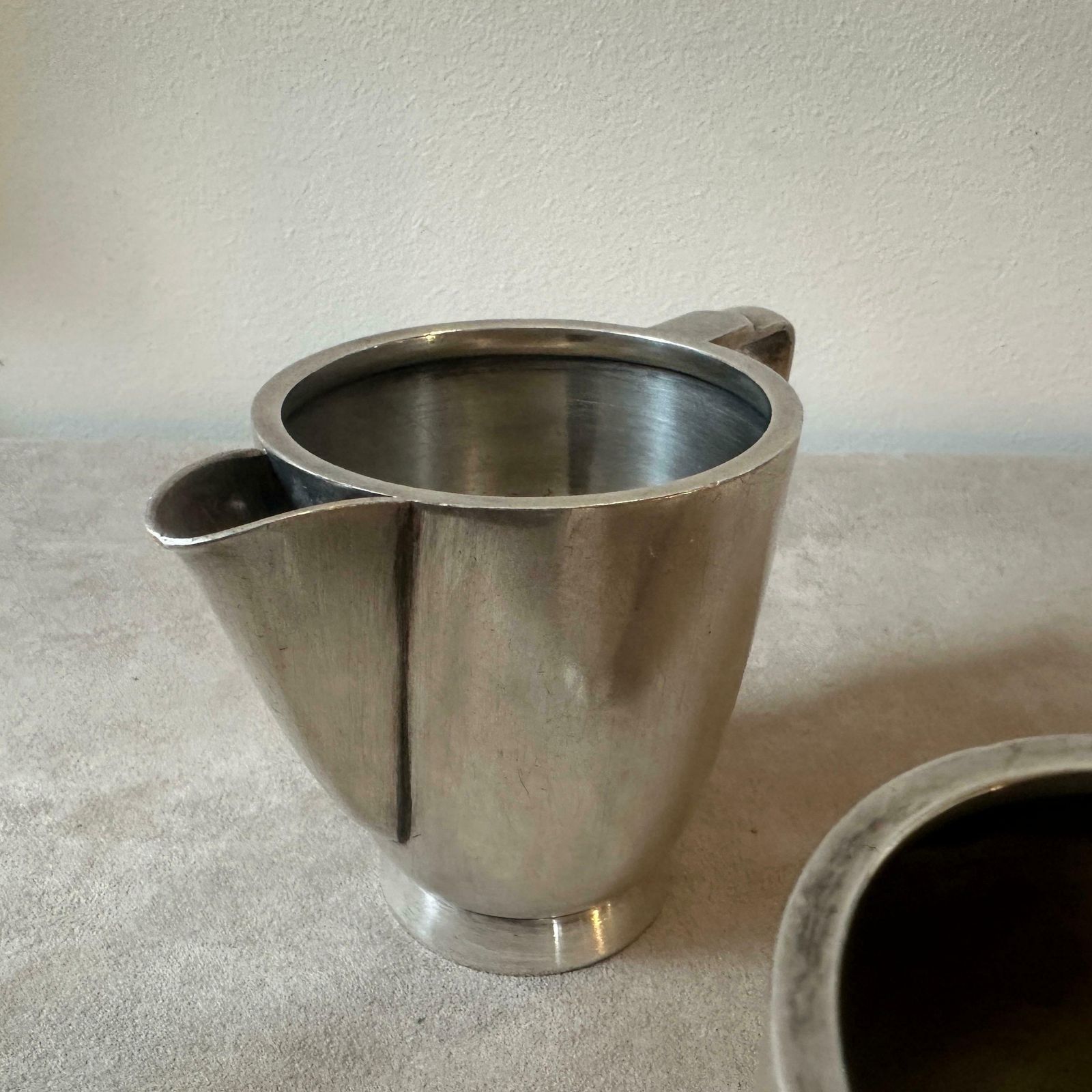 Two 1940s Art Deco Coffee Pots Designed By Gio Ponti For Fratelli Calderoni photo vintage
