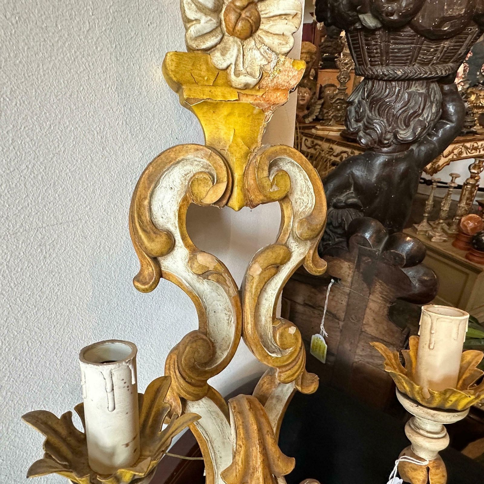 photo vintage 1970s Baroque Style Lacquered Wood And Iron Florentine Big Wall Sconces