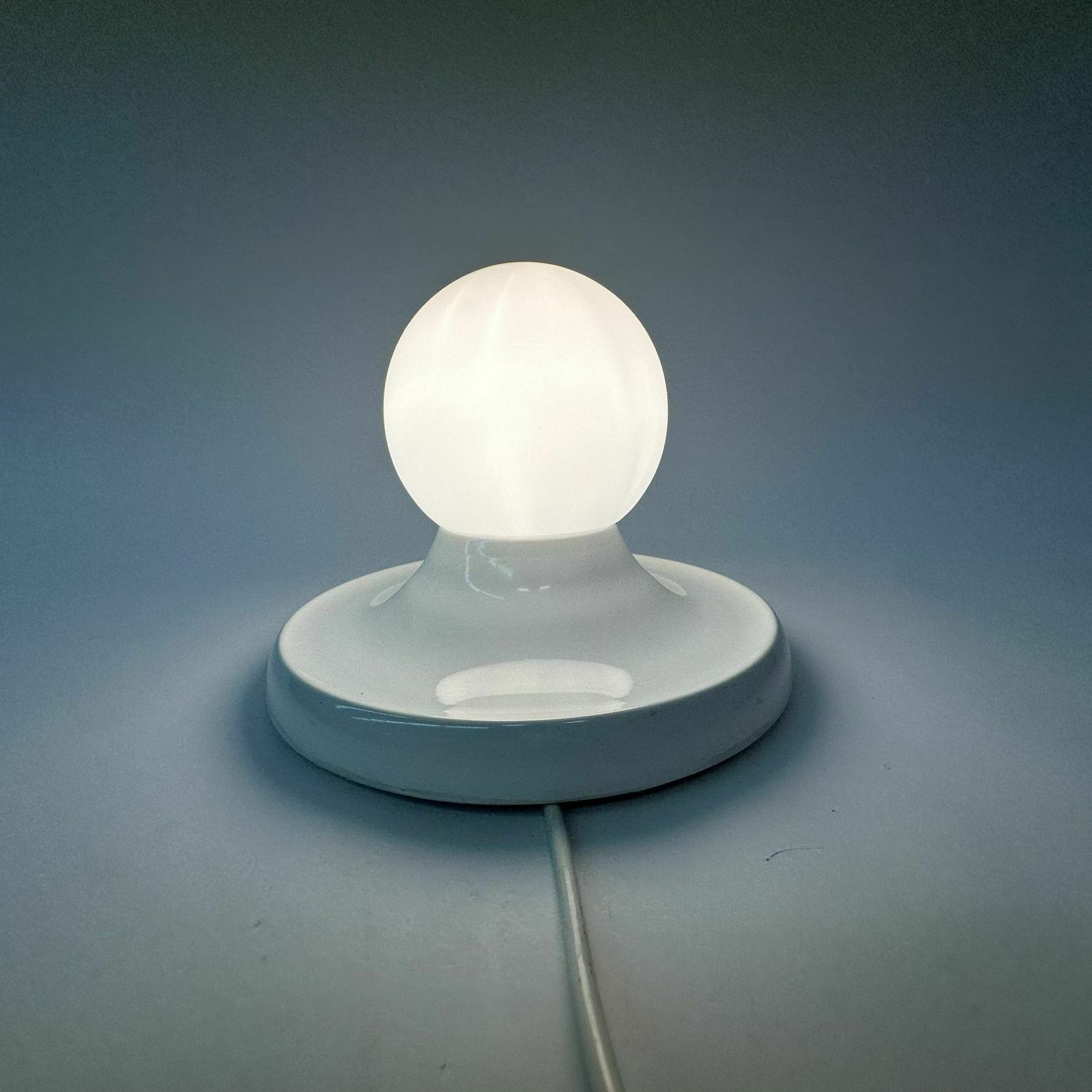 Light Ball Wall Lamp By Achille Castiglioni For Flos, 1960s Italy photo vinterior
