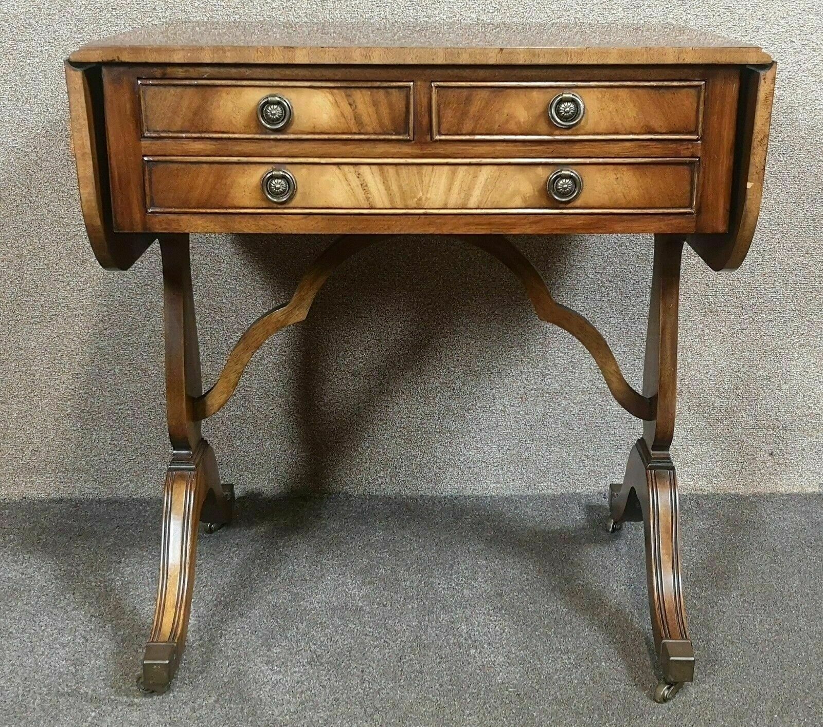 Mahogany Sofa Table By Bevan Funnell Reprodux Avena Av872