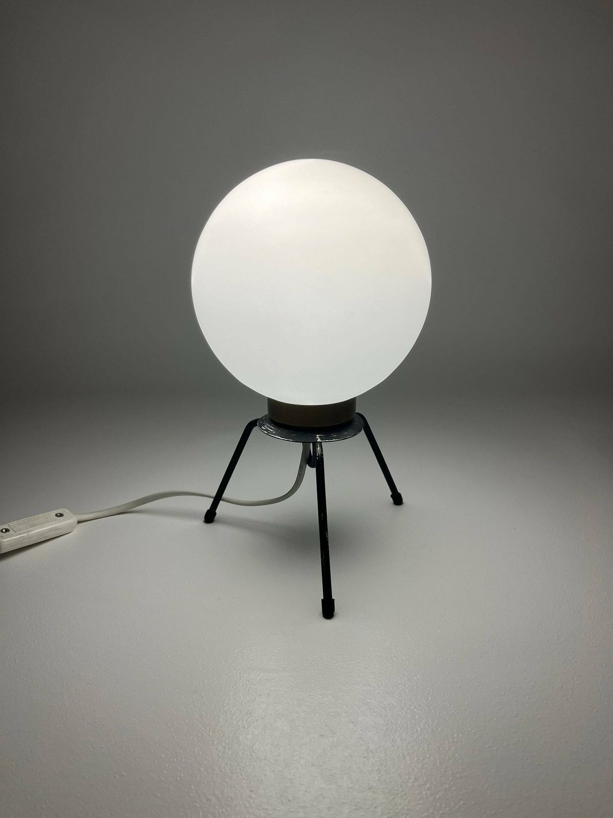 Rare Mid Century Minimalist Tripod Globe Glass Desk Lamp Italy 1960 photo furniture