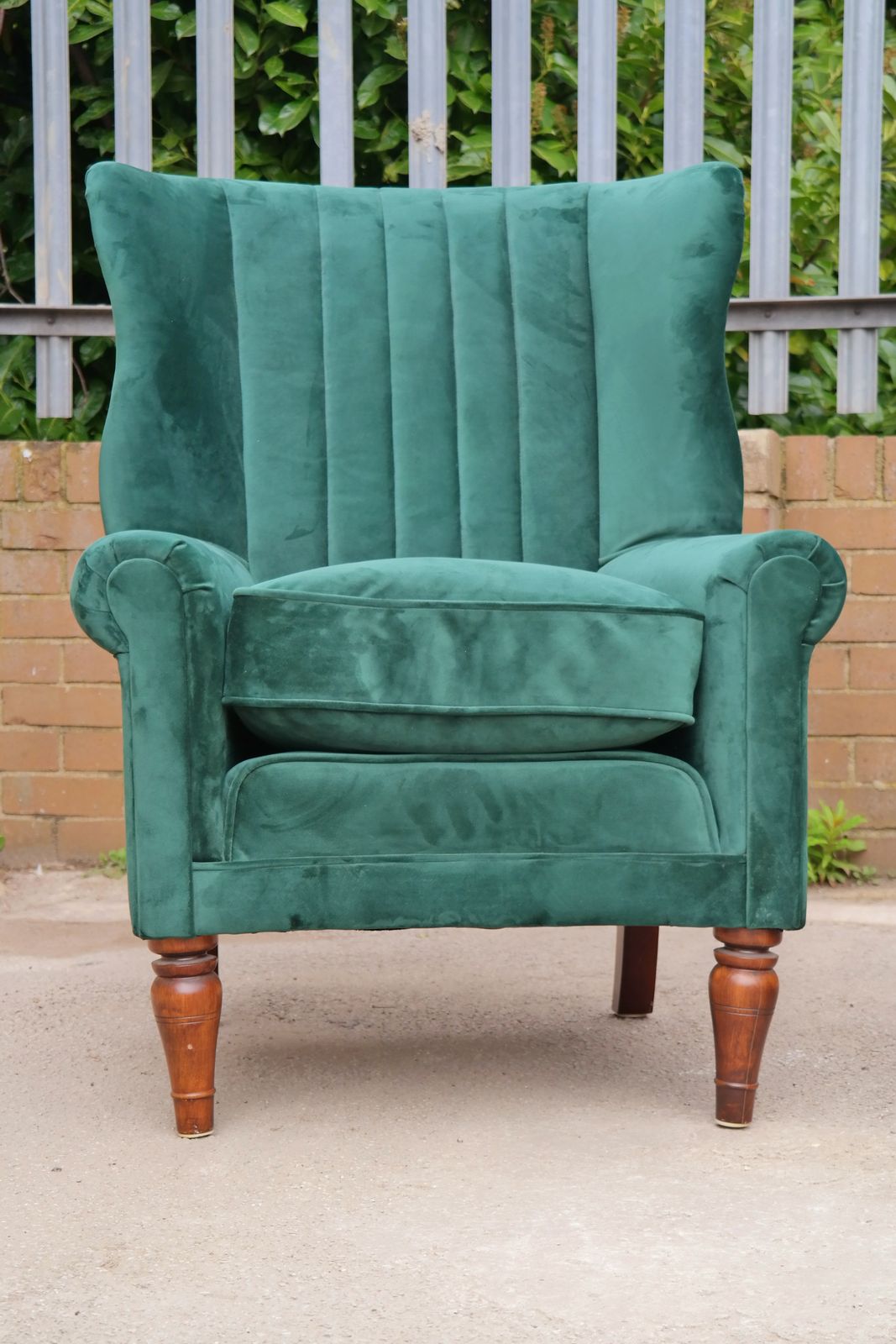 Stunning Tetrad Dunmore Library Club Armchair Velvet Bottle Green