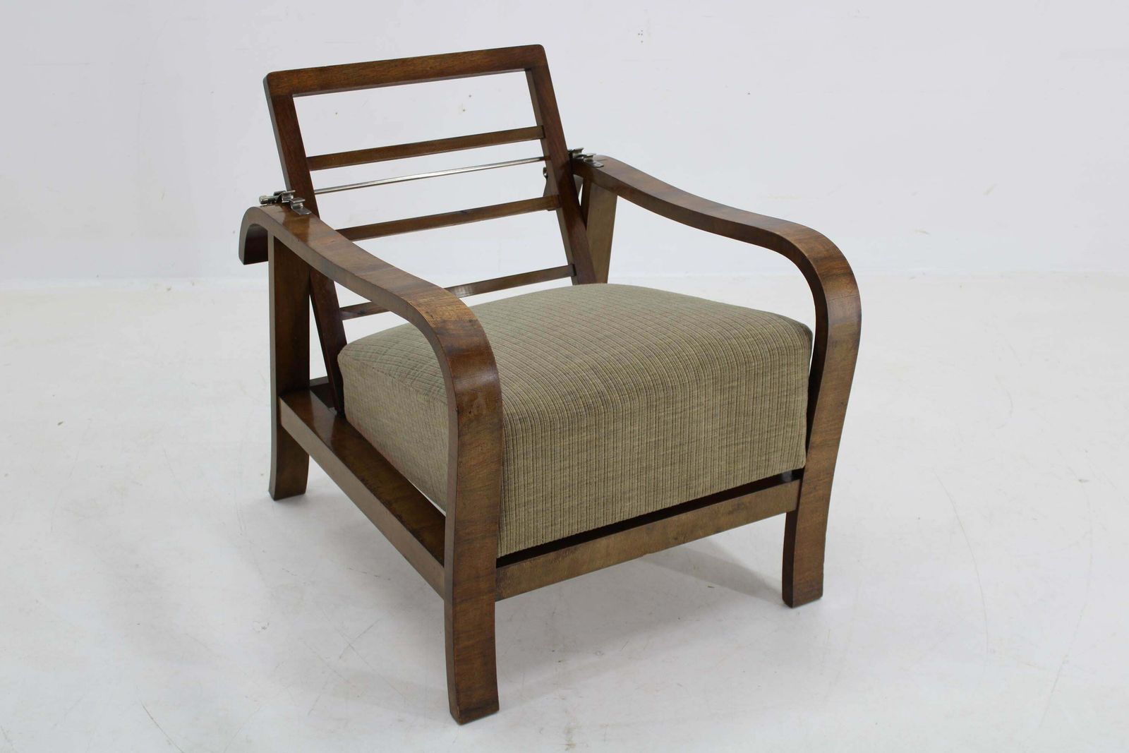 photo furniture 1930s Pair Of Art Deco Armchairs In Walnut Finish, Czechoslovakia