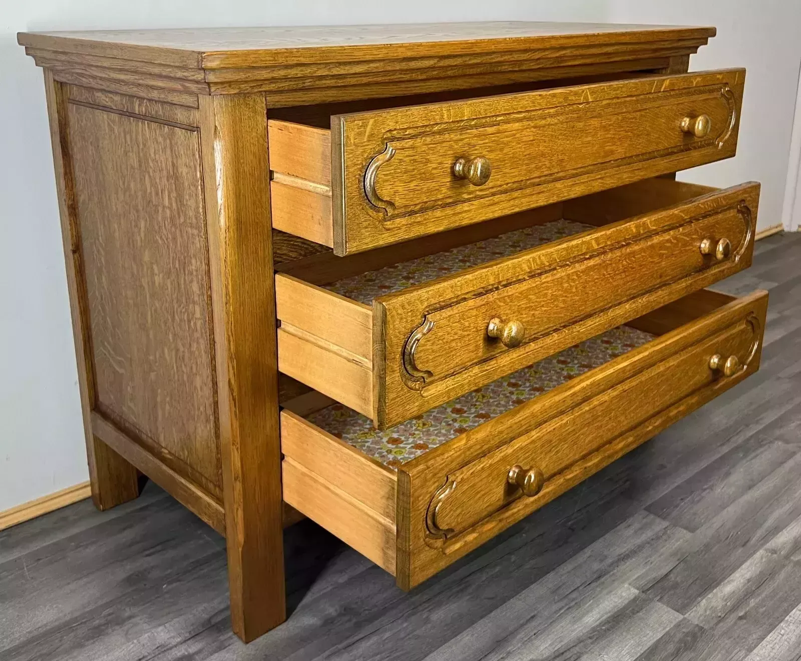 photo for sale Vintage French Chest Of Drawers / Sideboard / Cabinet( Lot 3187)