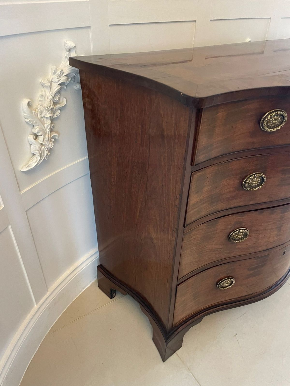 photo for sale Antique 18th Century Quality Figured Mahogany Serpentine Chest Of Drawers