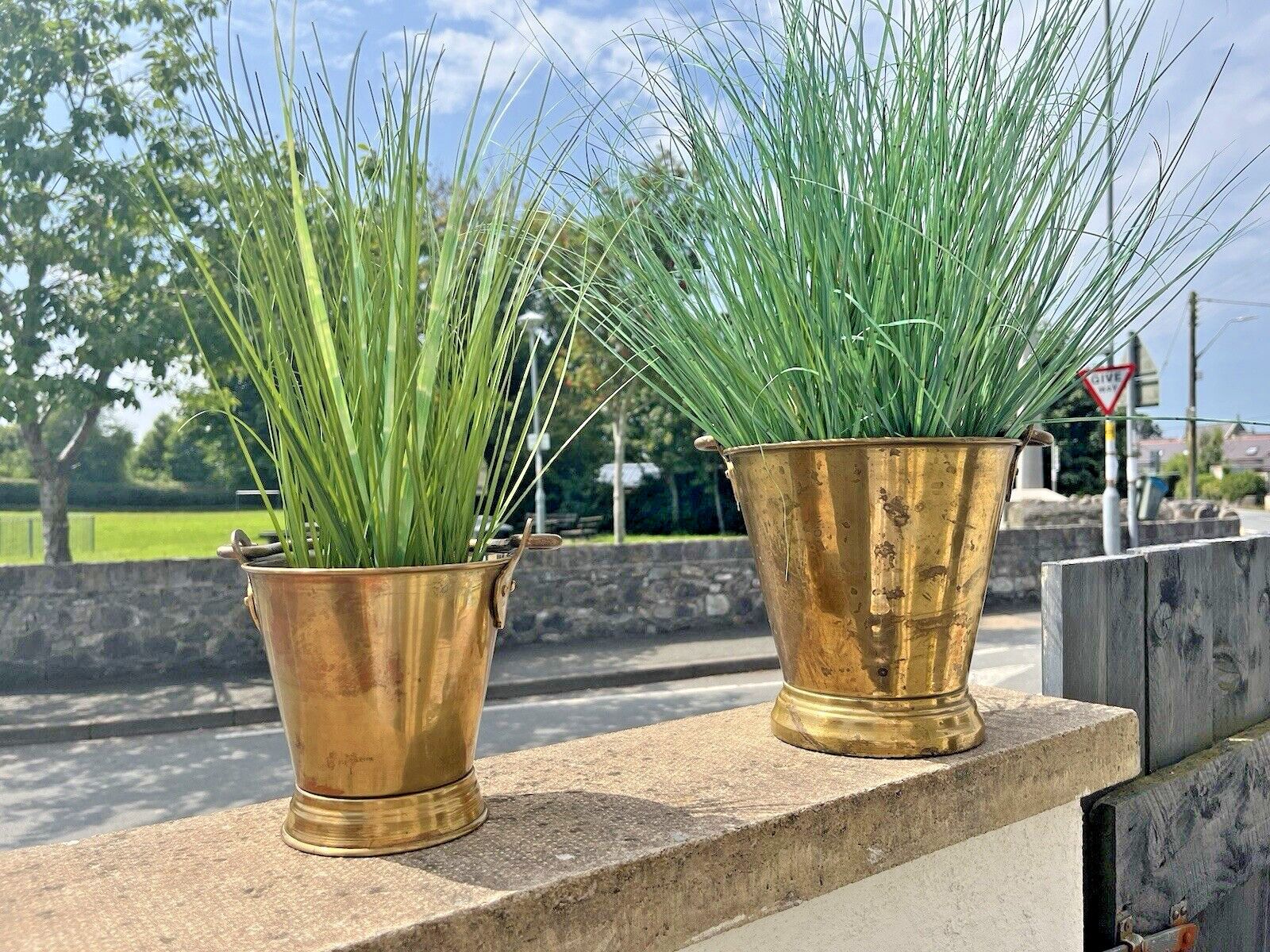 photo vintage C1910 Antique Art Nouveau Brass Hanging Pail Water Grain Bucket Flower Plant Pot