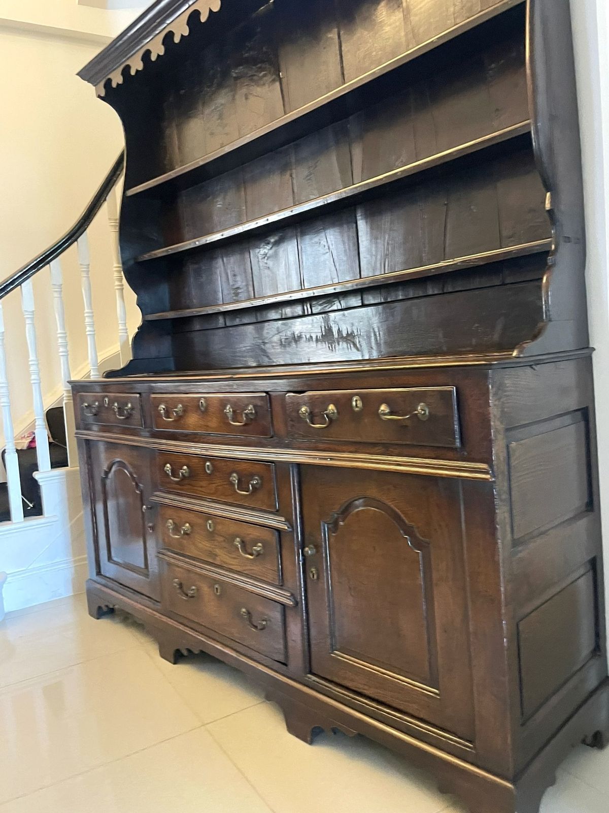 photo vinterior Antique 18th Century Outstanding Quality Oak Welsh Dresser And Original Plate Rack
