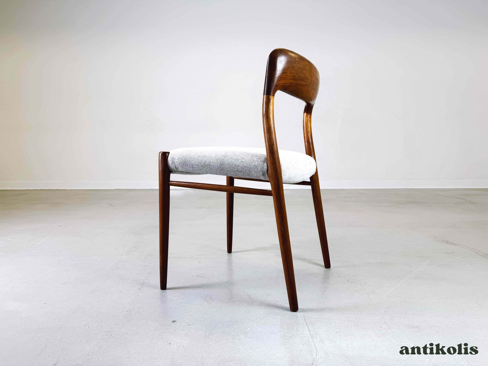 Mid Century Chair Jl Møllers Møbelfabrik Niels O Møller Model 75 Teak photo vinterior