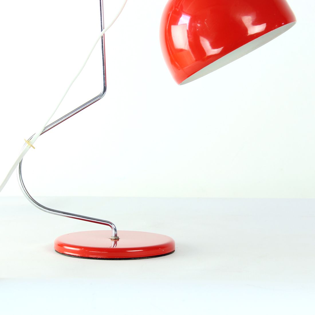 Midcentury Lidokov L193 Table Lamp By Josef Hurka In Red Metal, Czechoslovakia 1960s photo vinterior