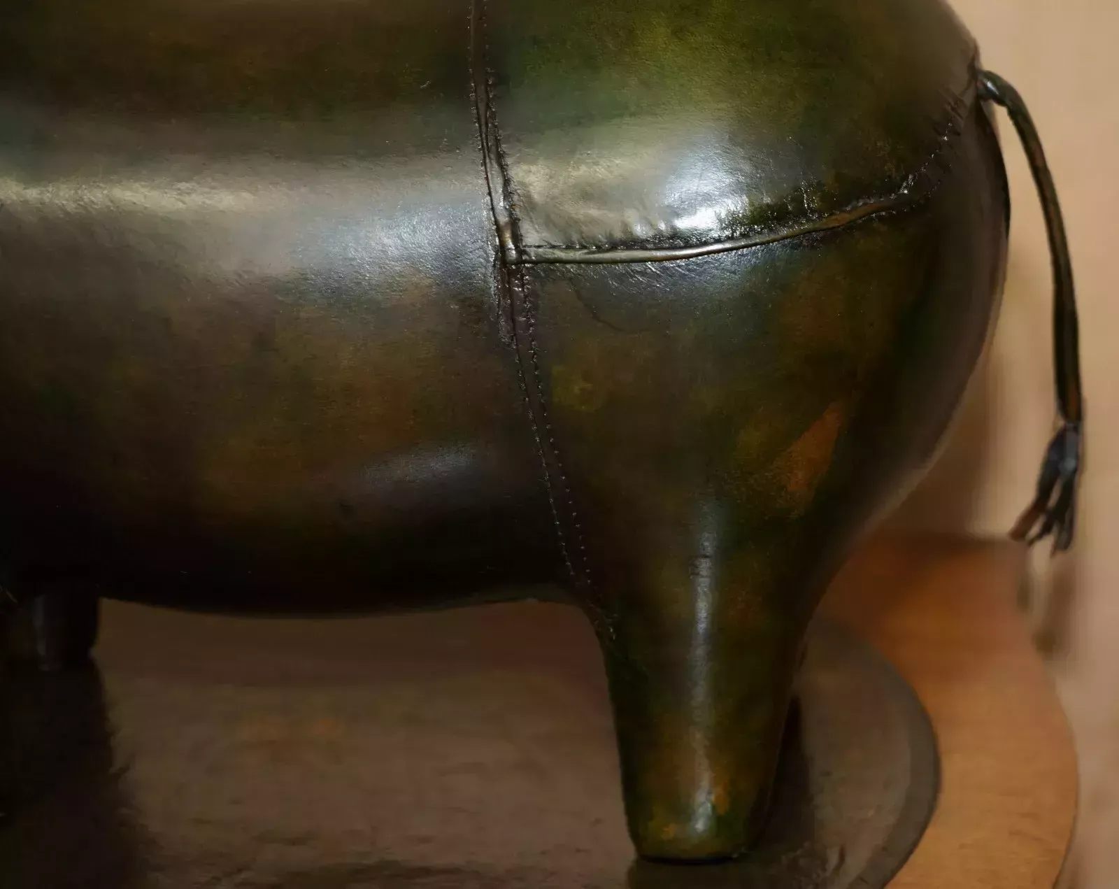 photo vinterior Old Stock Liberty London Style Omersa Green Leather Footstool Rhinoceros Rhino
