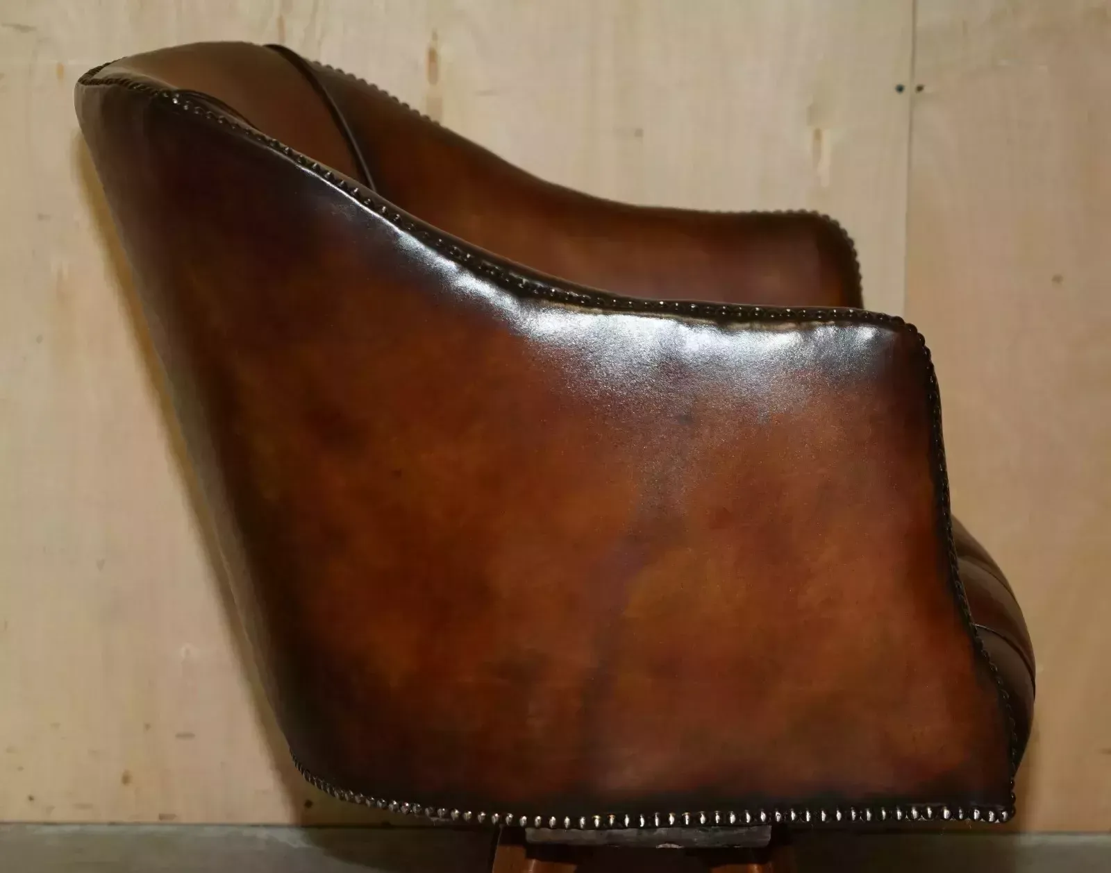 photo vintage Survivor Of 1940 German Air Raid Restored Victorian Chesterfield Captains Chair