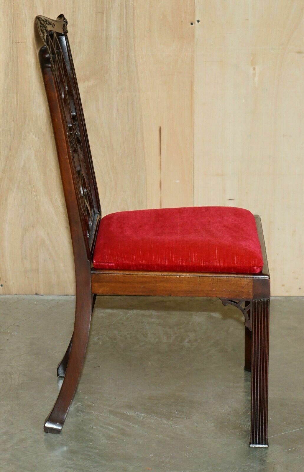 photo vintage Four Antique Circa 1900 English Thomas Chippendale Gothic Revival Dining Chairs