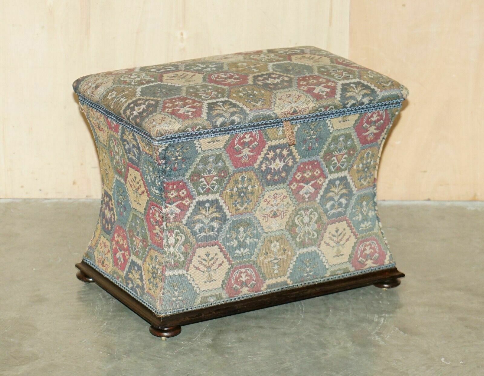 Victorian Circa 1880 Kilim Embroidered Upholstery Ottoman Footstool Trunk