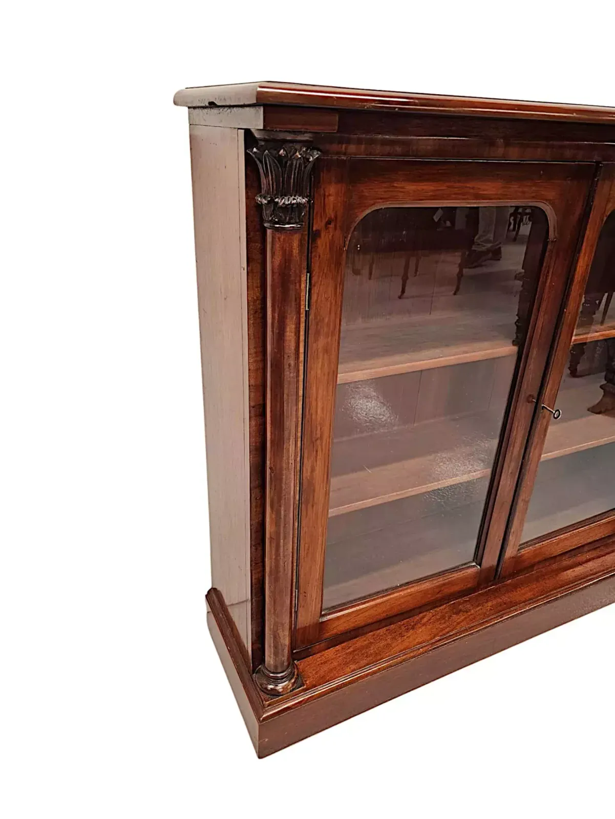 A Very Fine 19th Century Irish Mahogany Floor Bookcase In The Manner Of 'William And Gibton’ photo vinterior