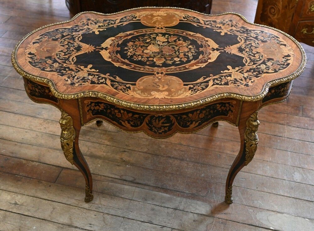 Napoleon III Centre Table Inlay Violin Form