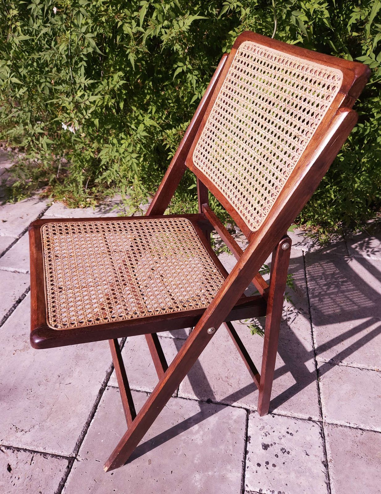 Single Mid Century Folding Chair In Wood, Rattan & Brass photo for sale