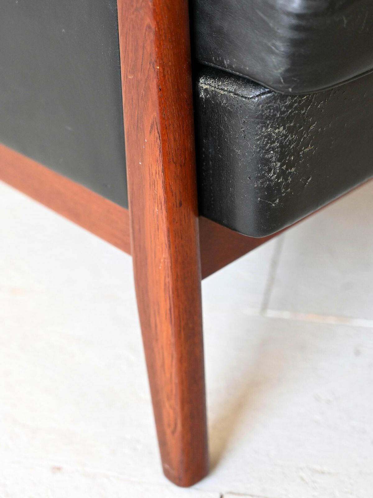 photo furniture Vintage Armchair By Karl Erik Ekselius