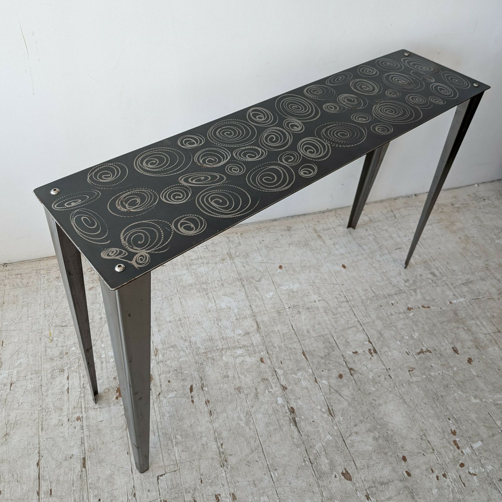 Super Stylish Postmodern American Steel Console With Spiral Squiggle Design 1980s / 1990s photo vinterior
