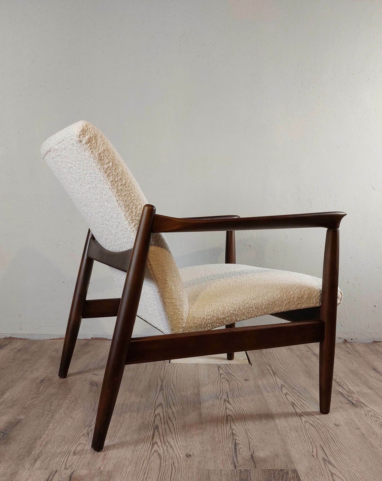 Vintage Lounger By Edmund Homa, Polish Mid Century 1960s photo furniture