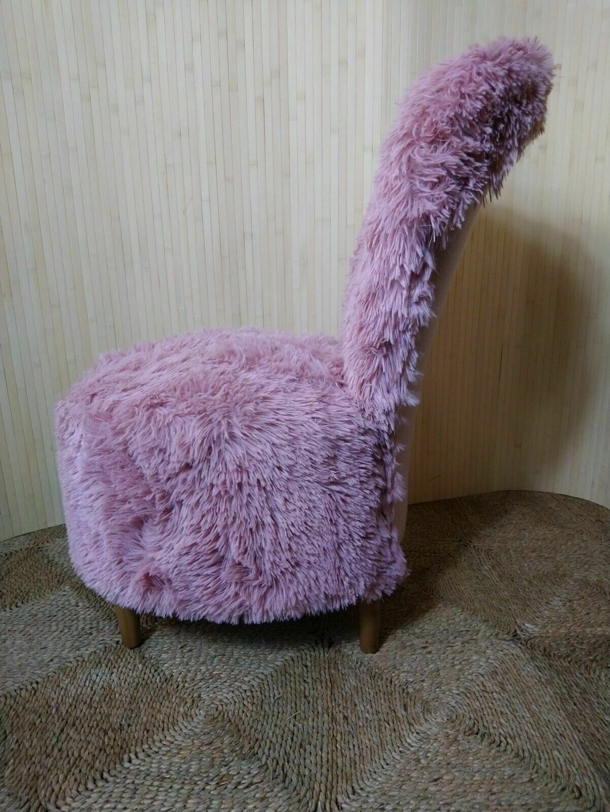 Fab Vintage Retro Mid Century Petite Pink Furry Cocktail Bedroom Tub Chair photo for sale