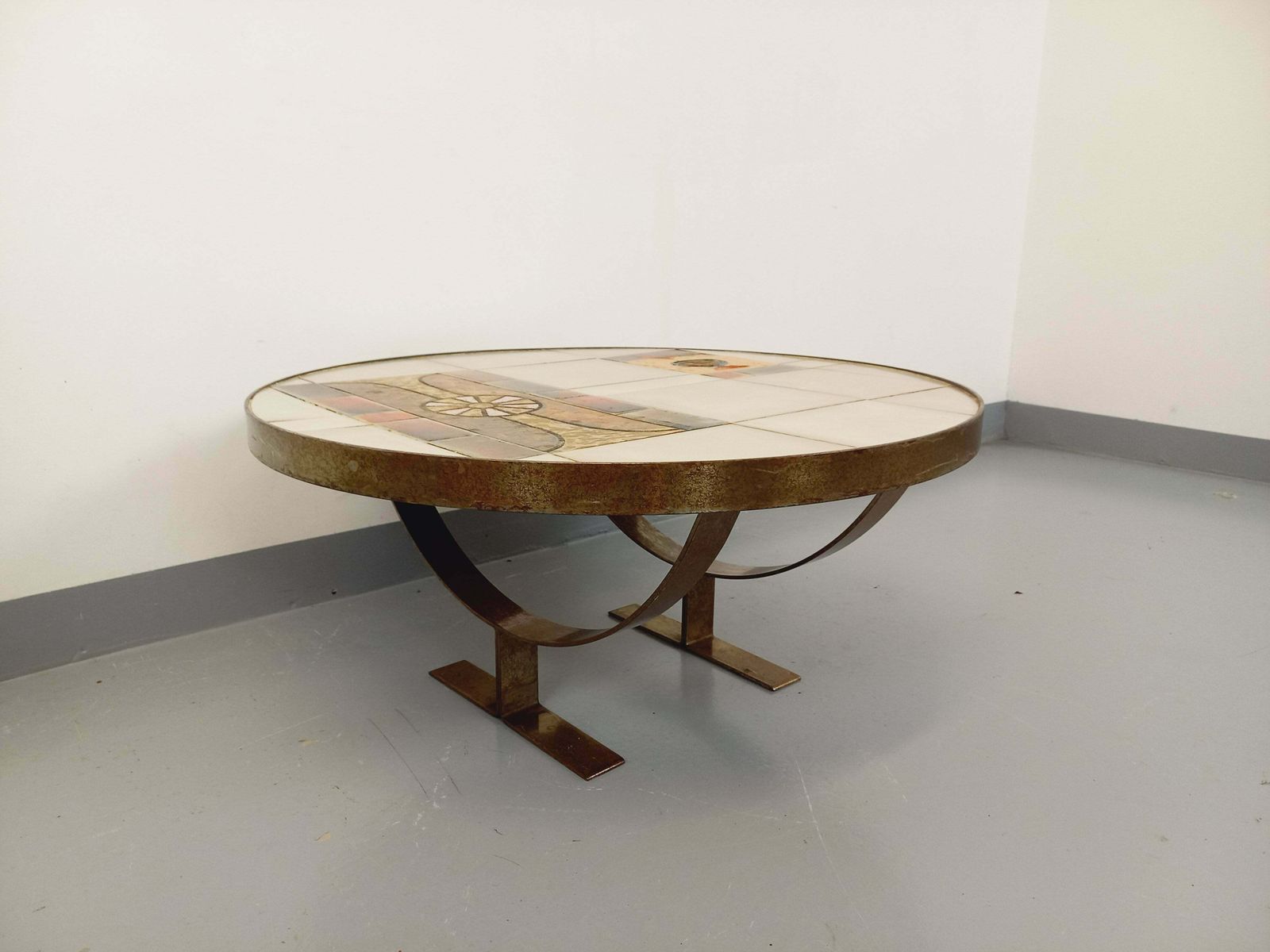 Jean Gregorieff For Roche Bobois Round Coffee Table In Ceramic photo 662.0