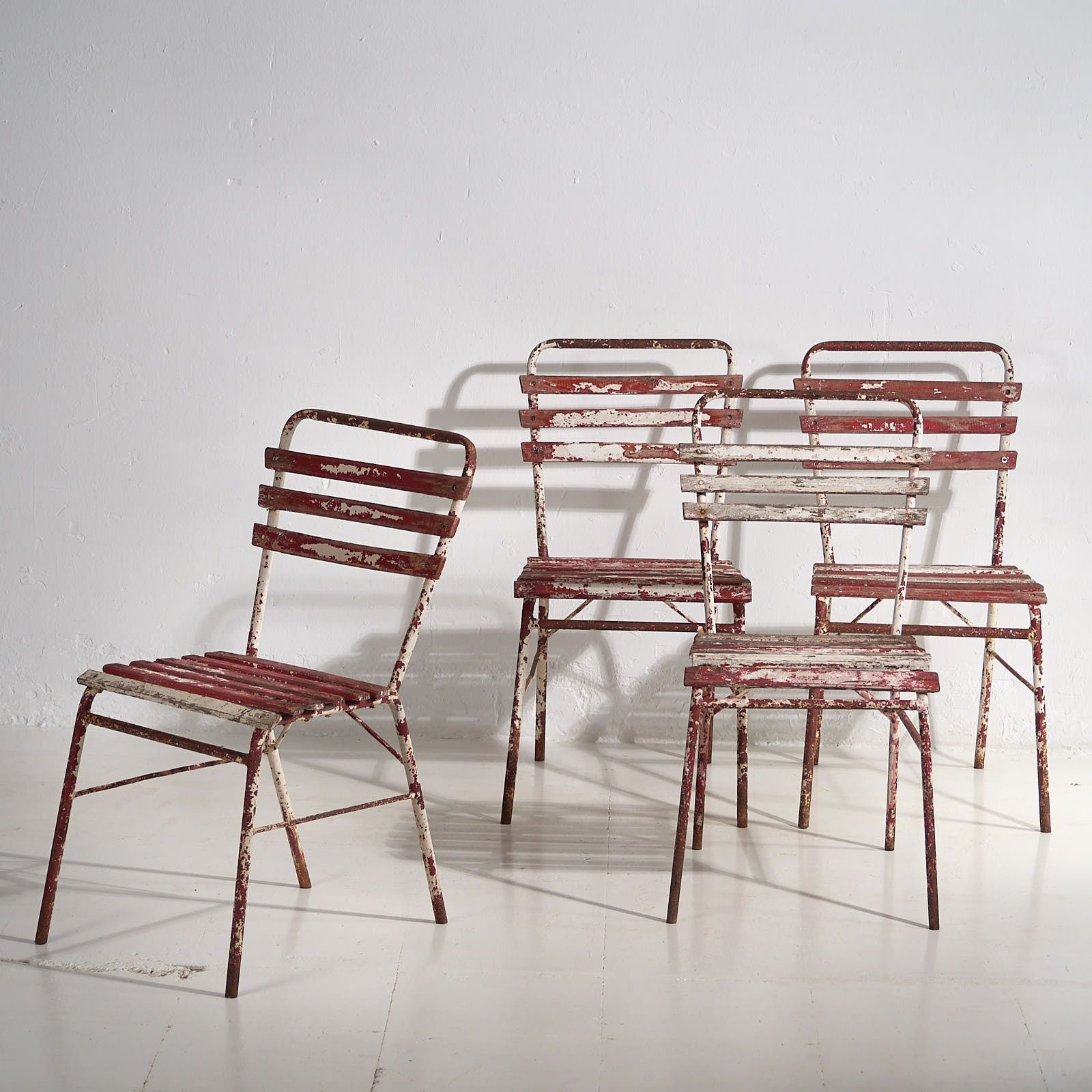Antique Red And White Terrace Chairs (C.1920). Set Of 4 Pieces