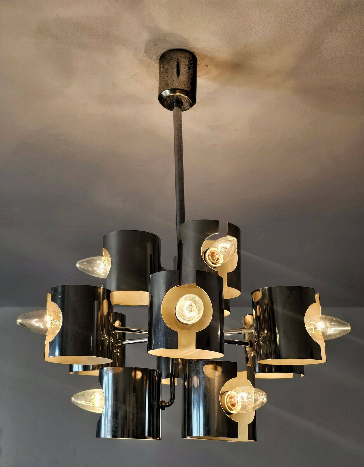 Minimalist Space Age 12 Arm Cubic Chandelier By Gaetano Sciolari Shaped As An Atom // Made In Italy In 1970s