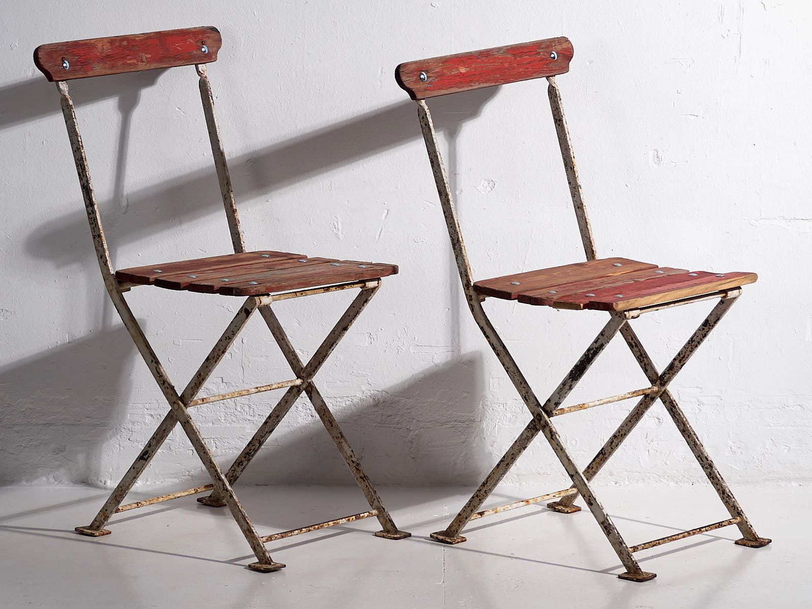 Antique Red Garden Folding Chairs (C.1920). Set Of 4 Pieces photo 597.0