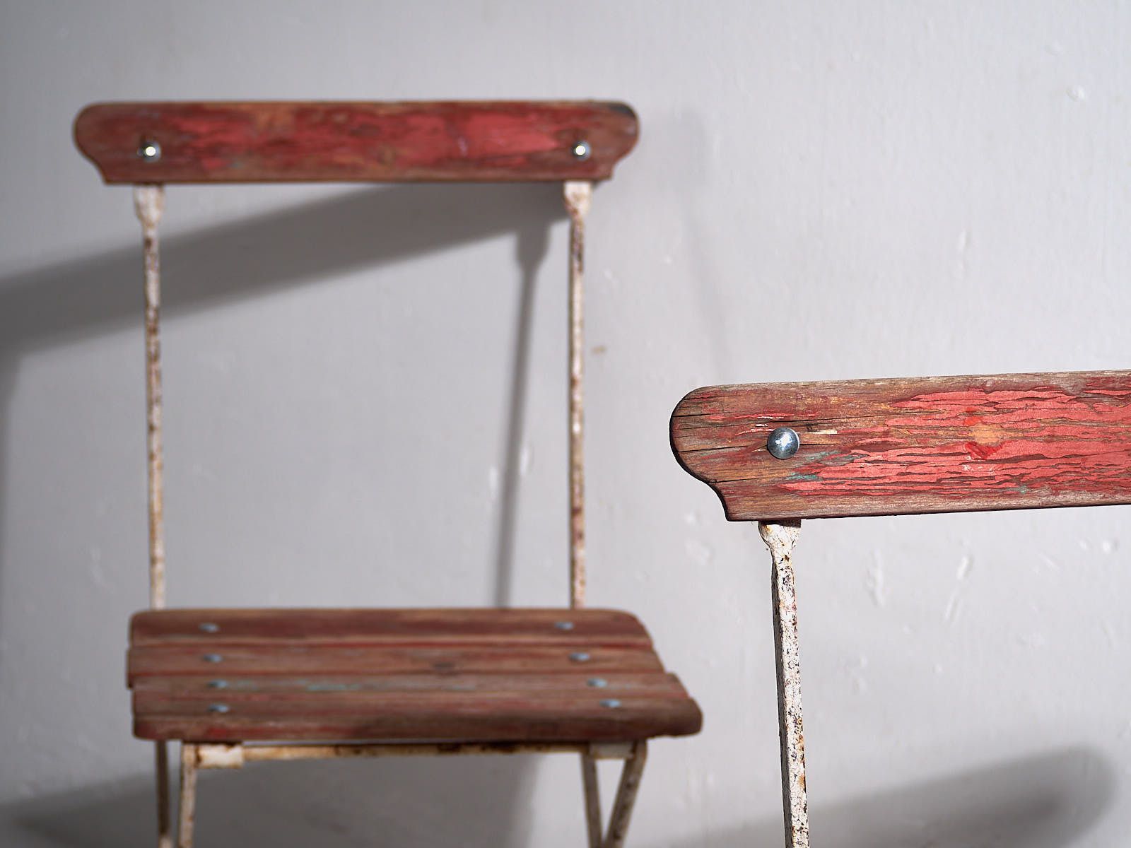 Antique Red Garden Folding Chairs (C.1920). Set Of 4 Pieces photo vinterior