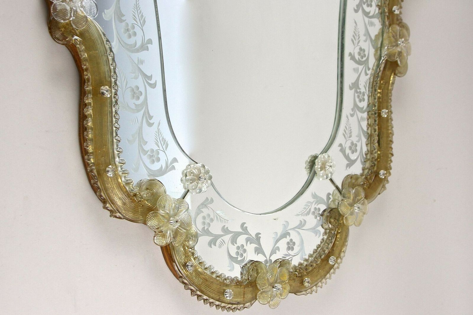 Mid Century Murano Glass Wall Mirror With Gilt Glass Flowers, It Ca. 1950 photo vinterior