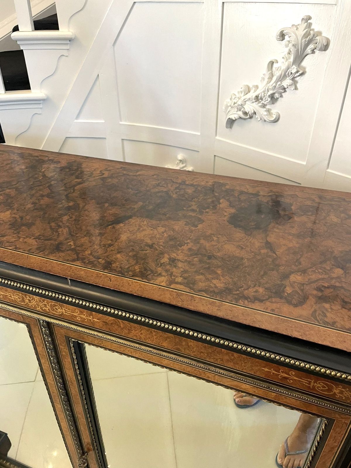 Superb Quality Large Antique 19th Century Burr Walnut And Amboyna Inlaid Credenza photo vinterior