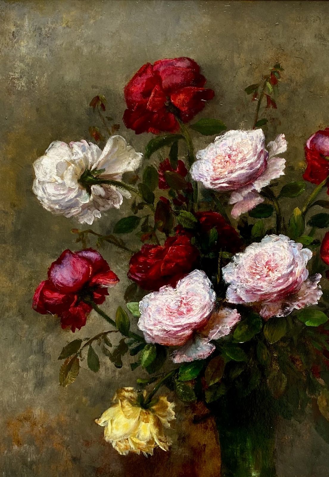 photo vinterior 'Various Colourful Roses In A Glass Vase' By F. Clairval