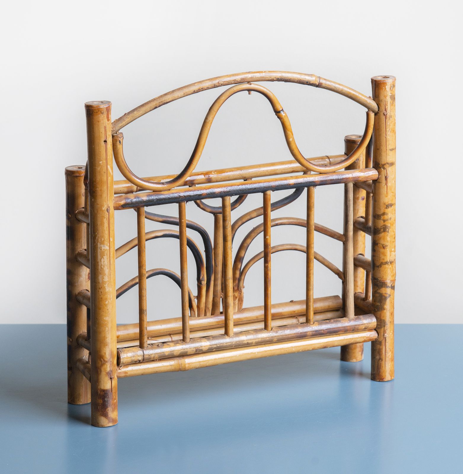 Bamboe Brievenhouder, Frans Opbergelement, Vintage Bureauorganizer, Jaren 1960 Ontwerp photo vinterior