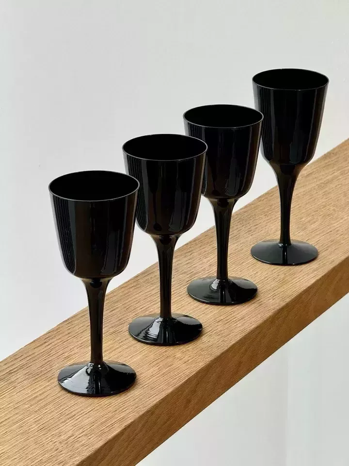 Vintage Royal Krona älghult Glasbruk Sweden Glossy Black Glass Wine Glasses