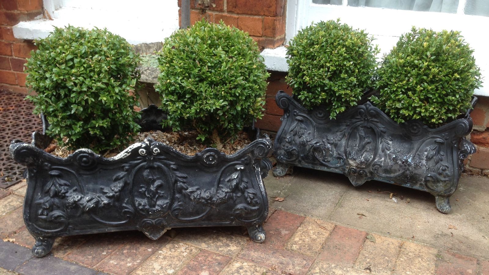 A Very Rare Pair Of Cast Iron French Jardinières photo 795.0