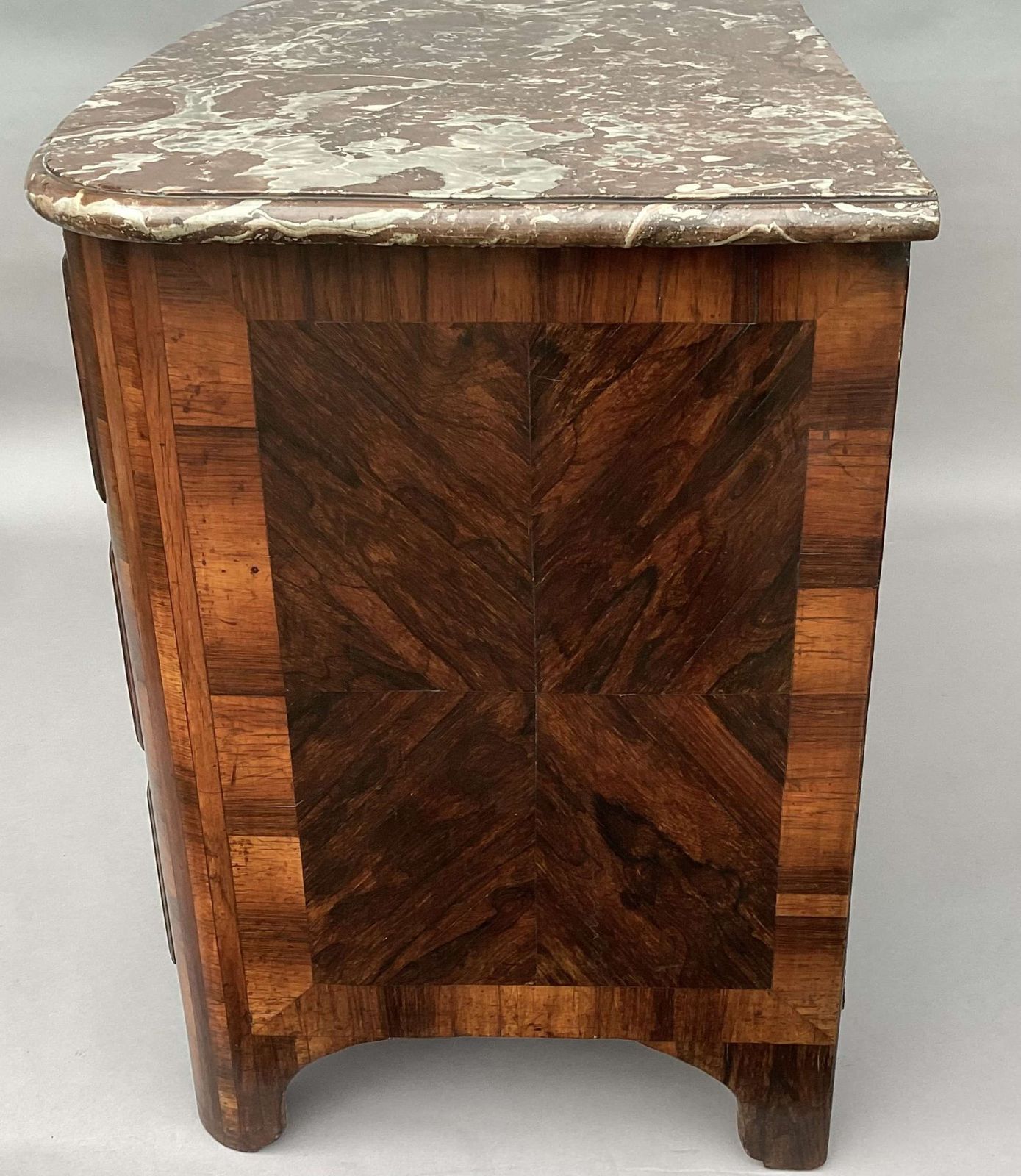 6050.0 Impressive C18th Louis XV Kingwood Bow Fronted Commode photo