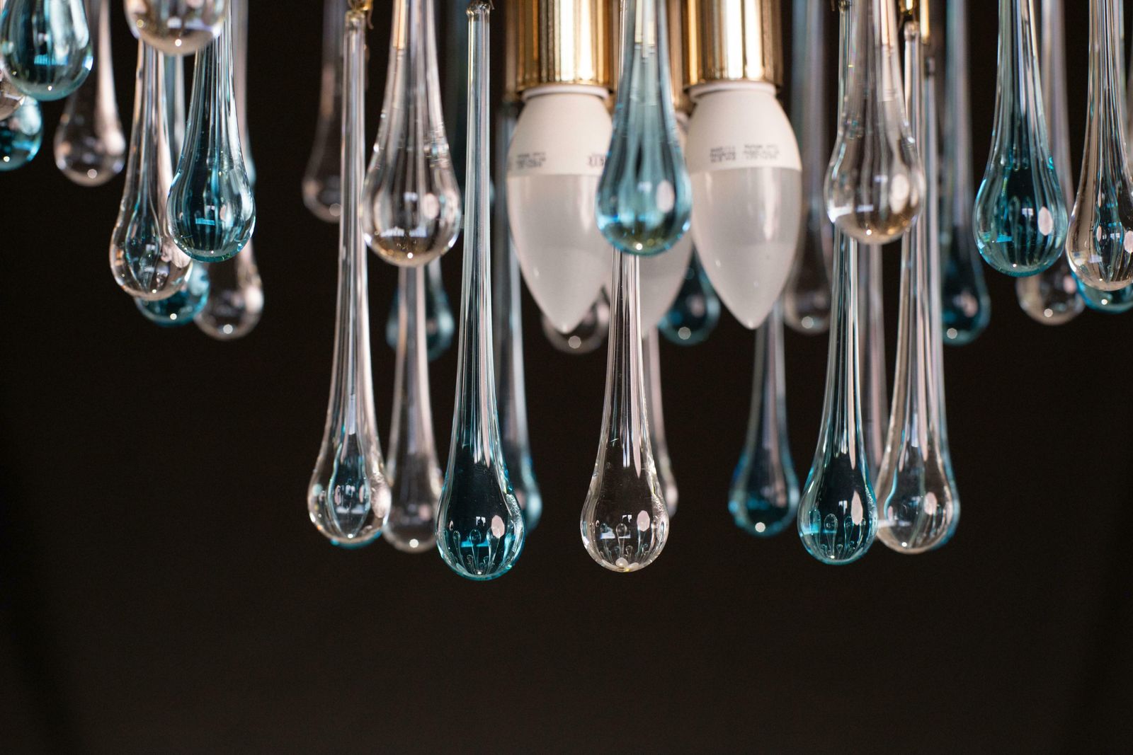 photo furniture Set Of 2 Lady Victoria Chandelier With Blu And Transparent Pendants Murano Glass