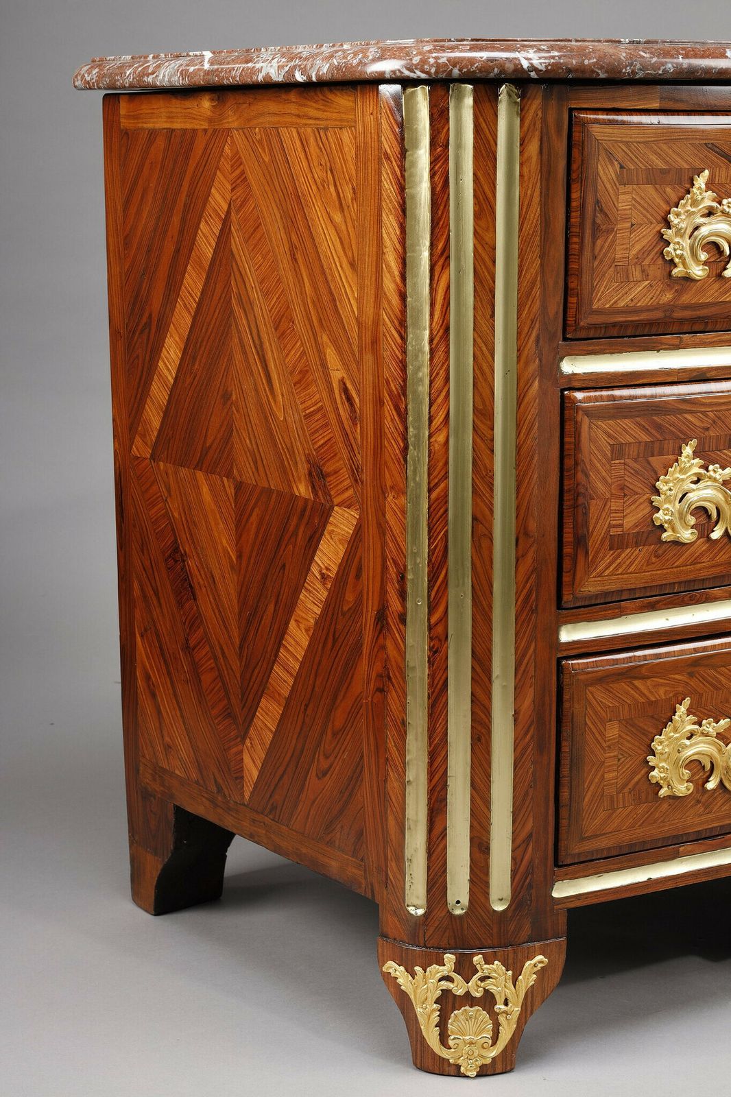 photo vintage Regence Chest Of Drawers Stamped P M , Attributed To Pierre Moulin